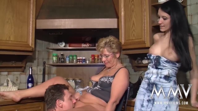 ЖМЖ секс со зрелой бабой